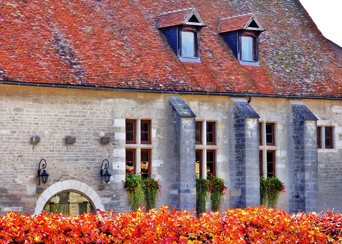 Chateau De Gilly